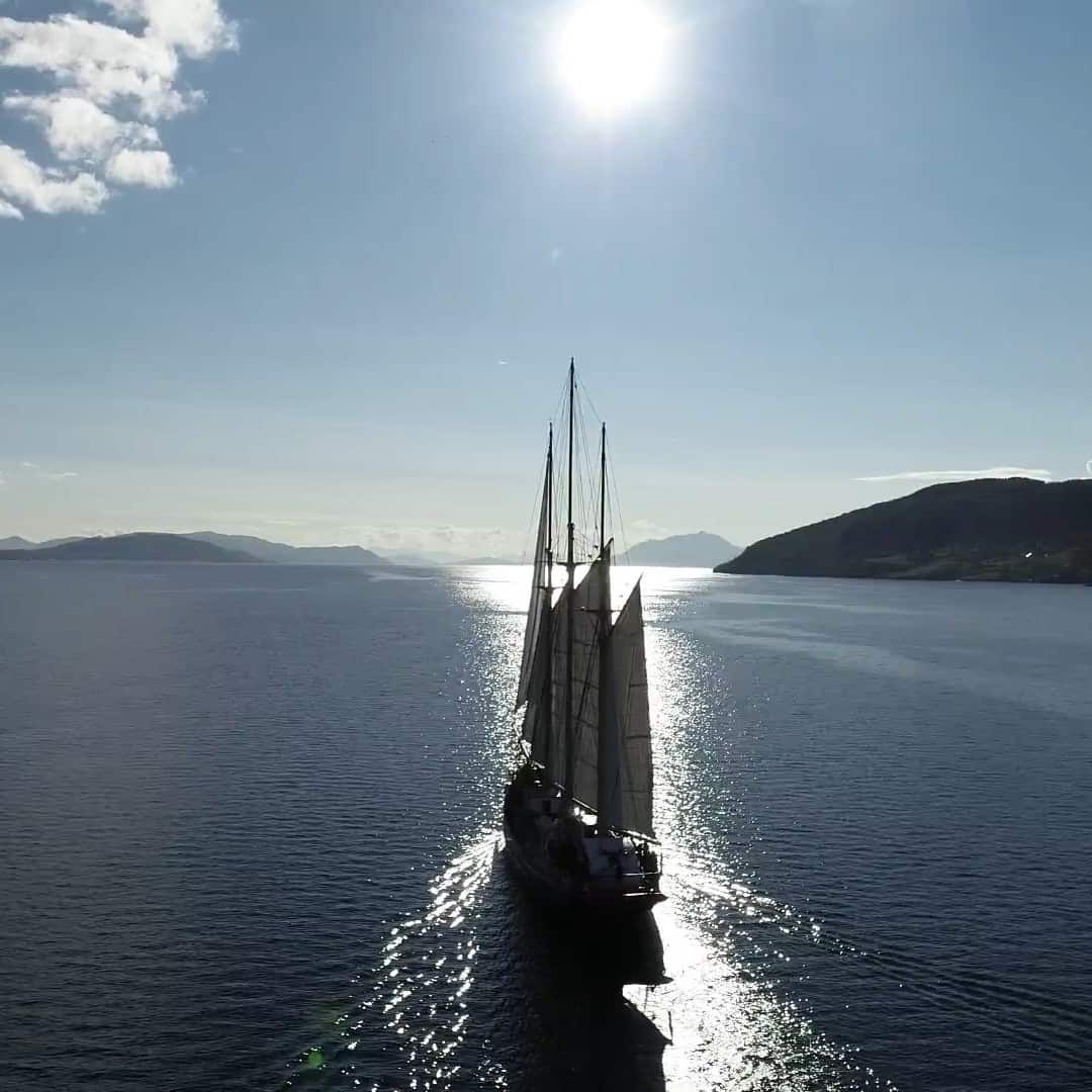 Sailing on Blue Clipper with Classic Sailing in Scotland